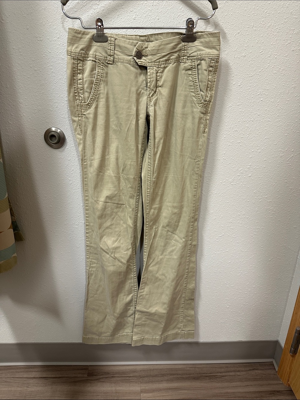 BKE Mollie Women's size 27 Khaki Slim Bootcut Chinos